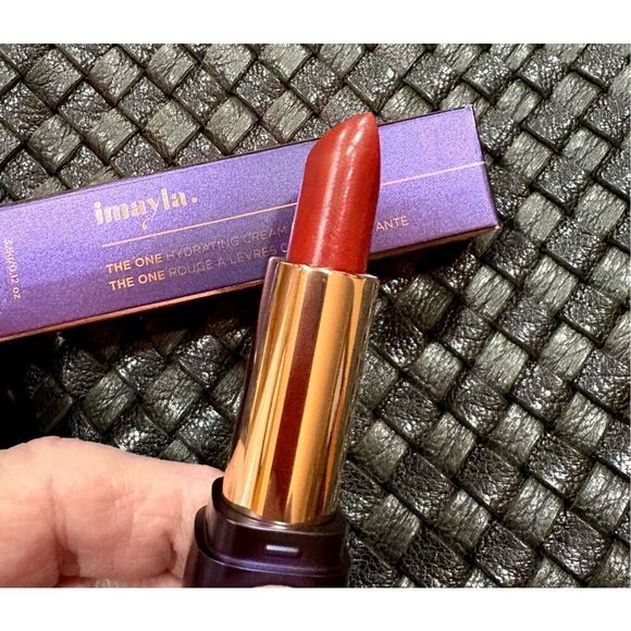 IMAYLA - NIB The One Hydrating Cream Lipstick/"Juicy Cherry"/Free Makeup Case - Picture 8 of 16